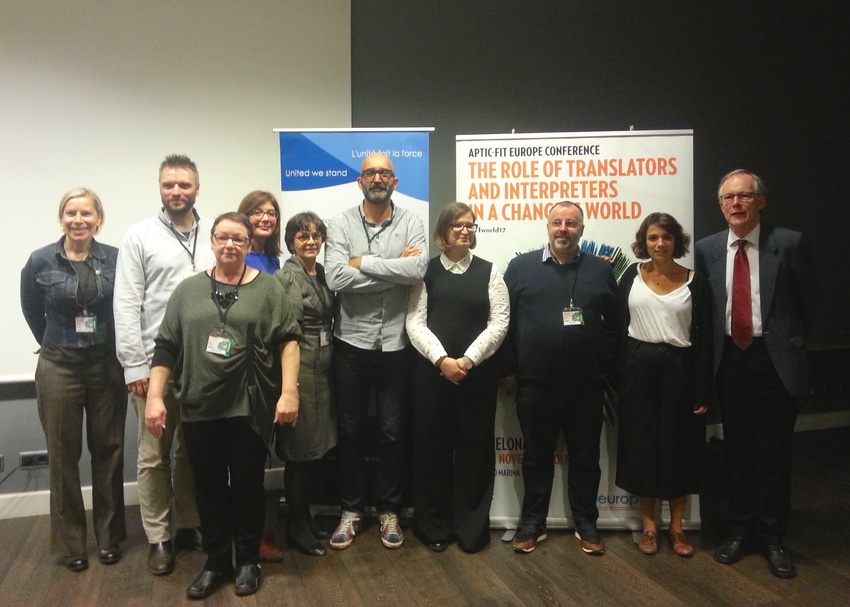 Kuvassa vasemmalta oikealle: FIT Europen hallituksen jäsen Vanzan, 2. varapuheenjohtaja Walter-Johnsen, puheenjohtaja Schiller, APTICin puheenjohtaja Paola Tormo, varapuheenjohtaja Ruiz-Brunelot, ja järjestäjä Carlos Mayor, rahastonhoitaja Stafilia, jäsen O