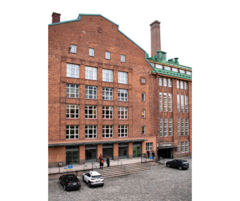 Tekstin talon sisäänkäynti. Kuva: Anton Hämäläinen